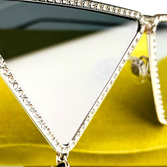 NWT GUCCI GG1252S - 001 CRYSTAL EMBELLISHED Sunglasses - Picture 9 of 13
